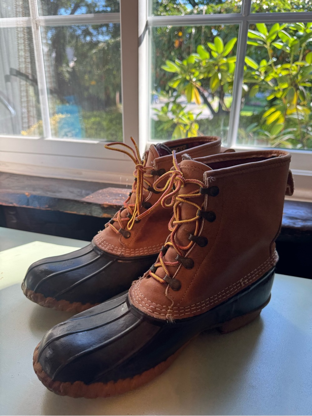 LL Bean Bean boots with Gore-Tex Thinsulate Size 10. Excellent condition